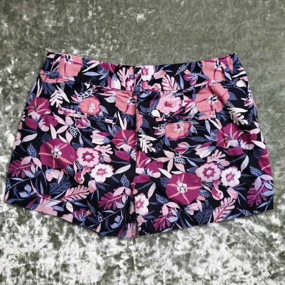 Loft Outlet Floral Print Shorts - Picture 9 of 9